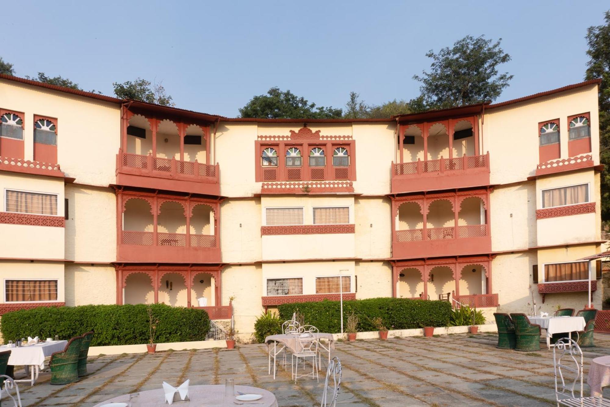 Treebo Kumbhal Castle, 2 Km From Kumbalgarh Fort Kumbhalgarh Extérieur photo
